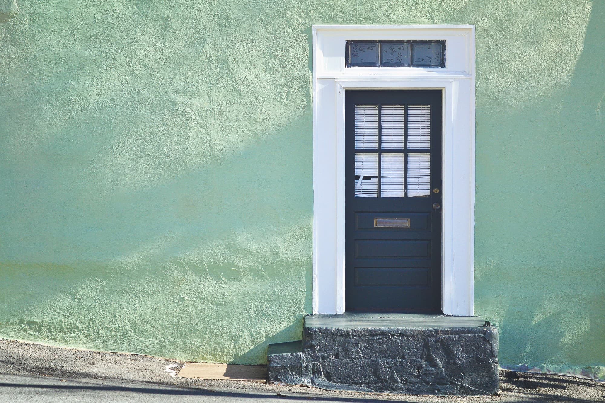 picjumbo.com_Antique-Residence